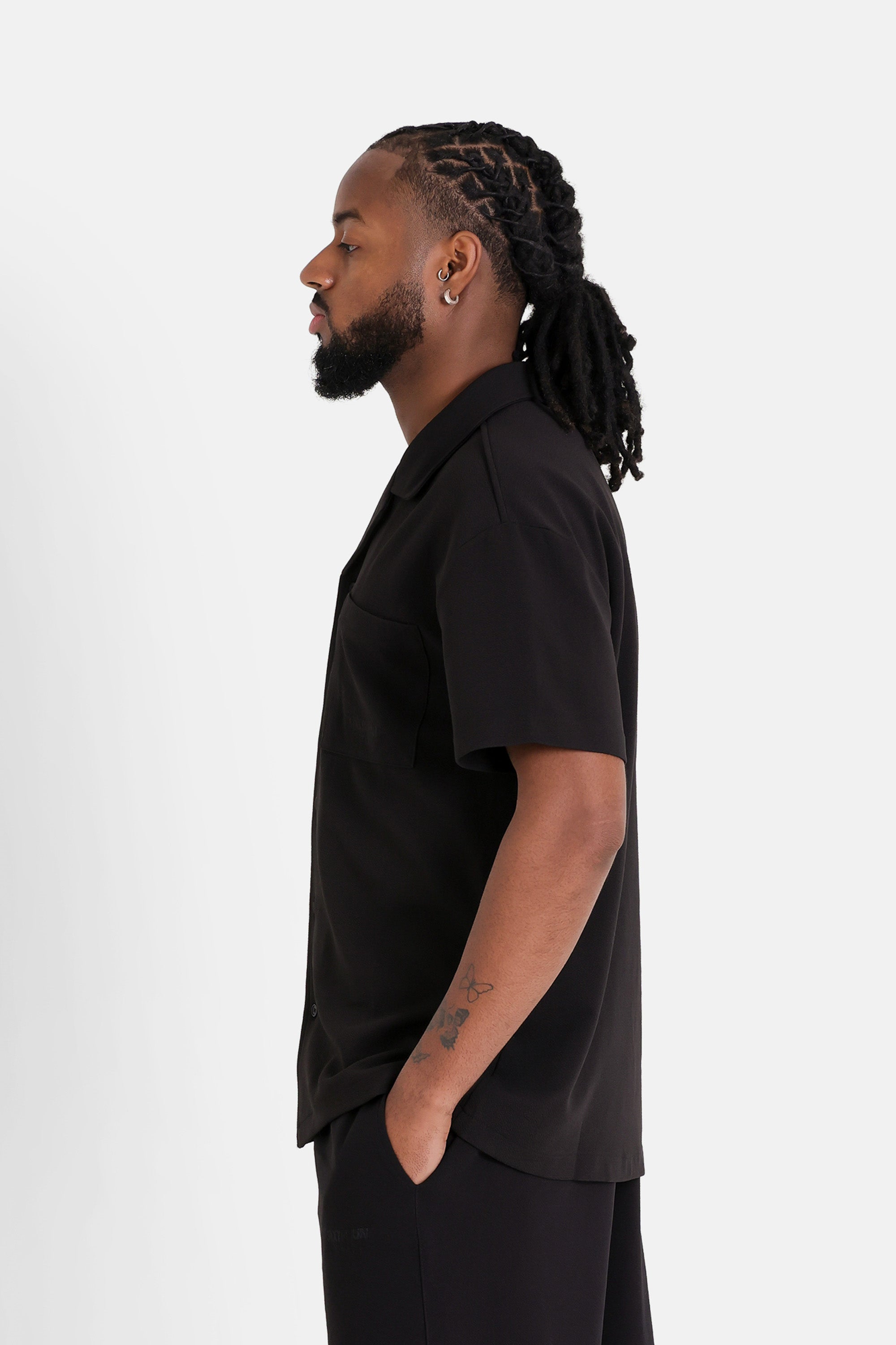 CREPE FABRIC SS SHIRT 25200-BLAC