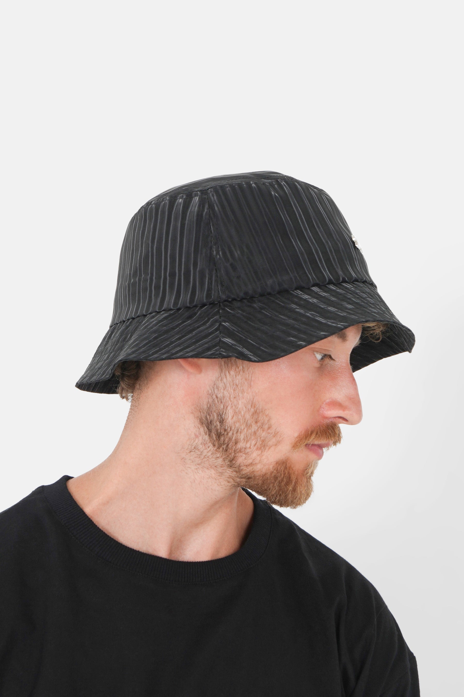 Iridescent Bucket Hat 33981-BLAC