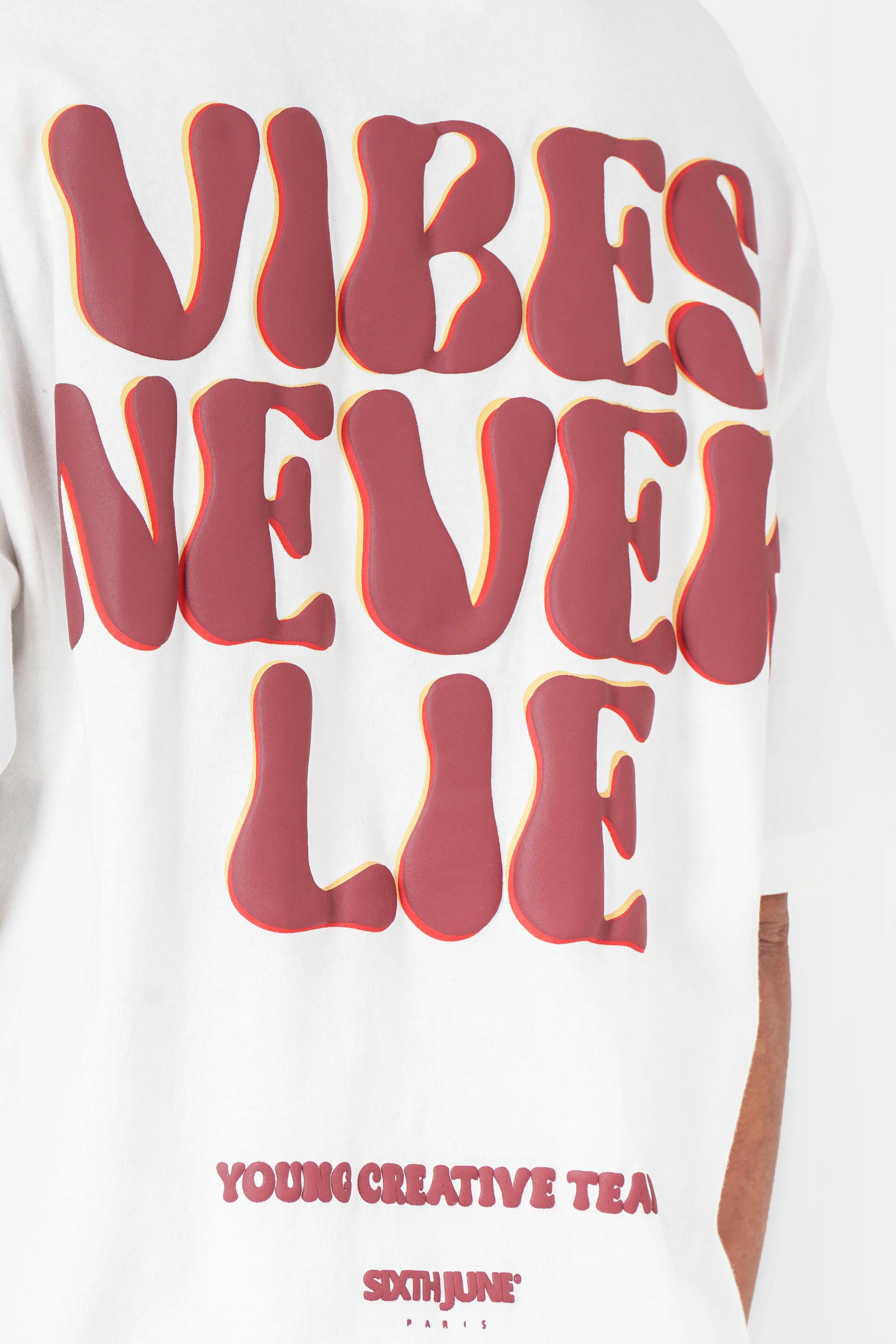 Vibes Never Lie Sixth June Retro Print ss Tshirt 34635-OFFW