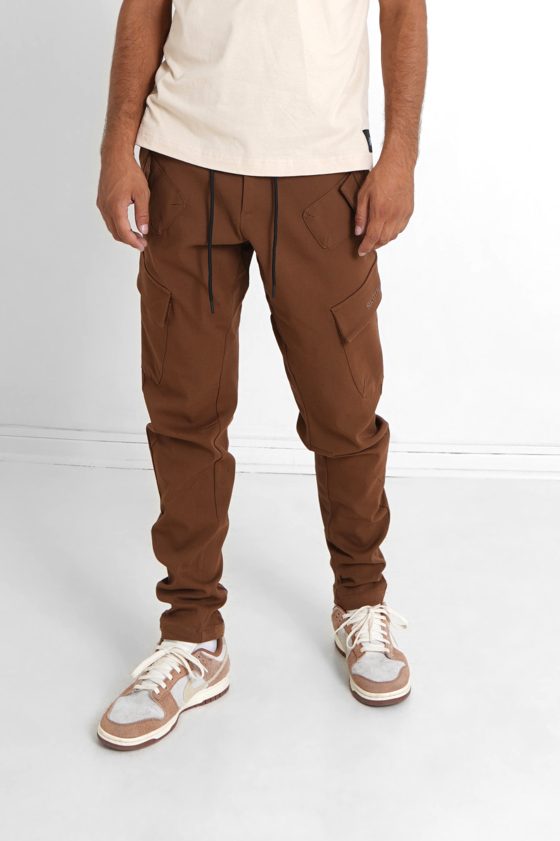 Front pockets cargo Pants 22979-BROW