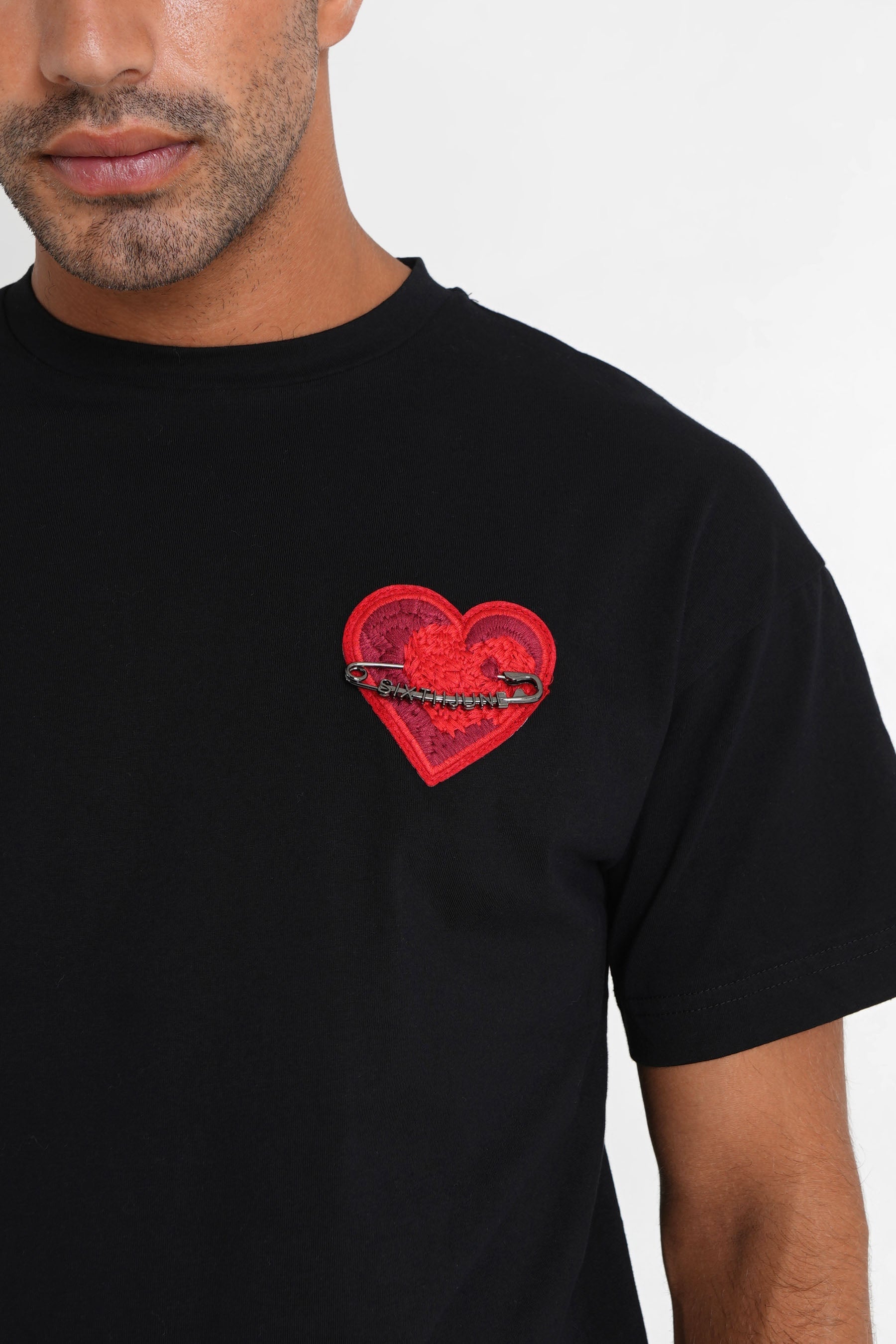Heart logo Tee 43117-BLAC